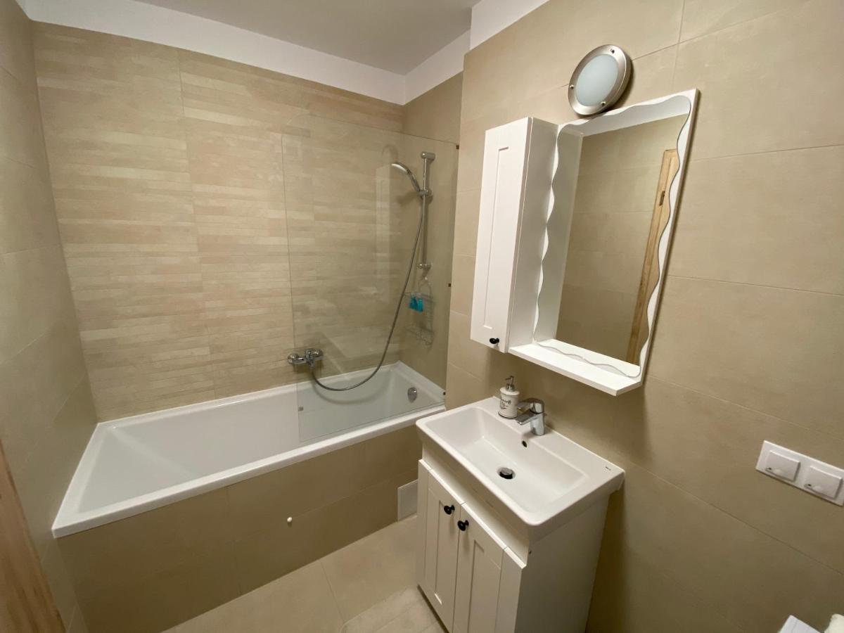 Relax601 Apartment Brasov Bagian luar foto